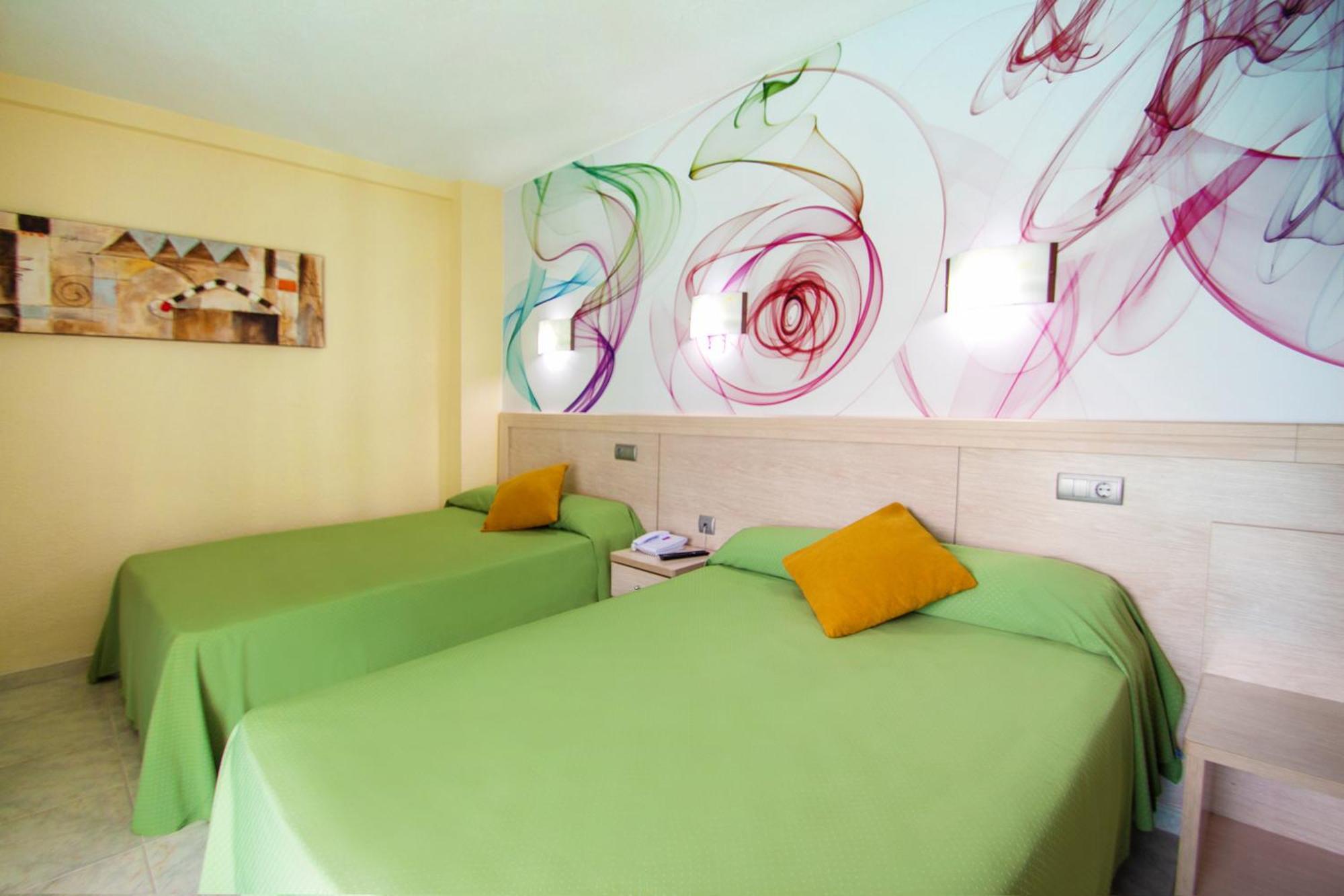 Hotel Servigroup Calypso Benidorm Værelse billede